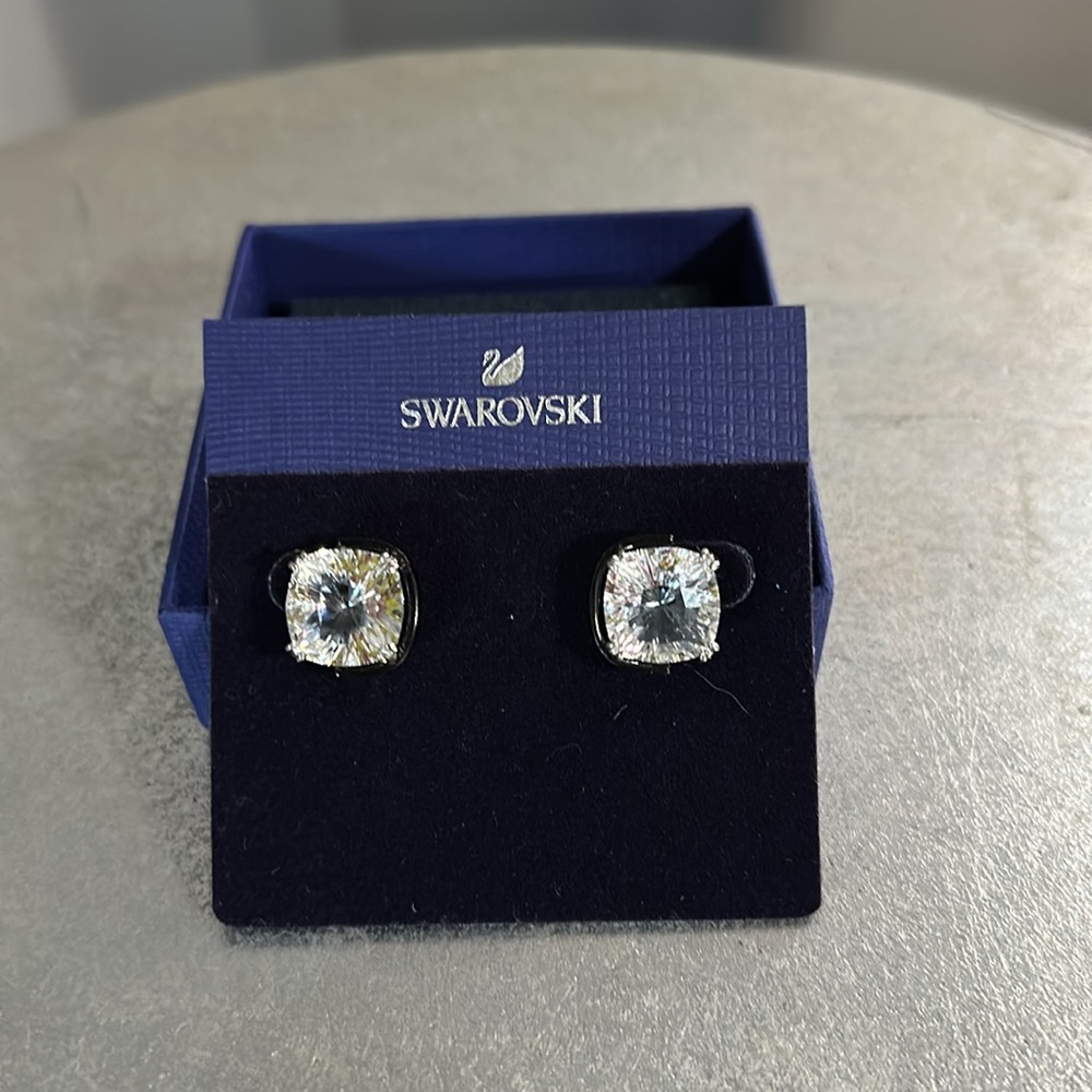NWT Swarovski Harmonia Crystal Stud Earrings